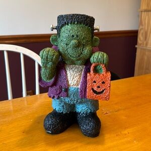 Adorable Frankenstein decoration.